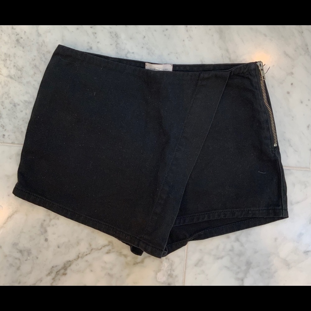 Urban outfitters black skort